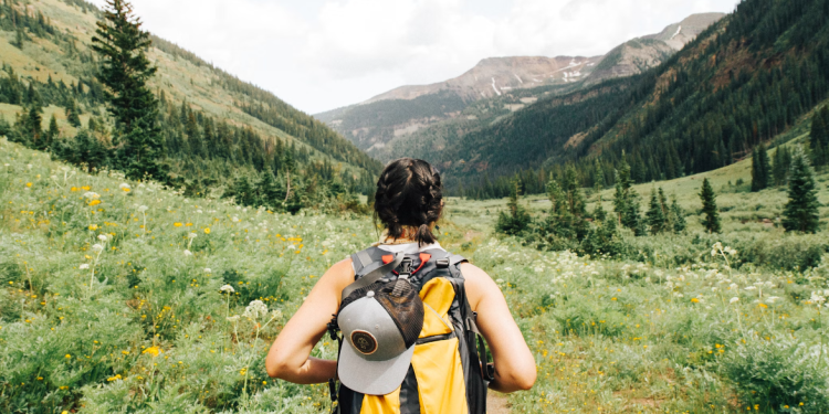 Exploring Nature with Kids: Outdoor Adventures for the Whole Family